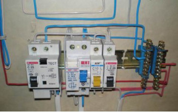 Установка дифавтомата